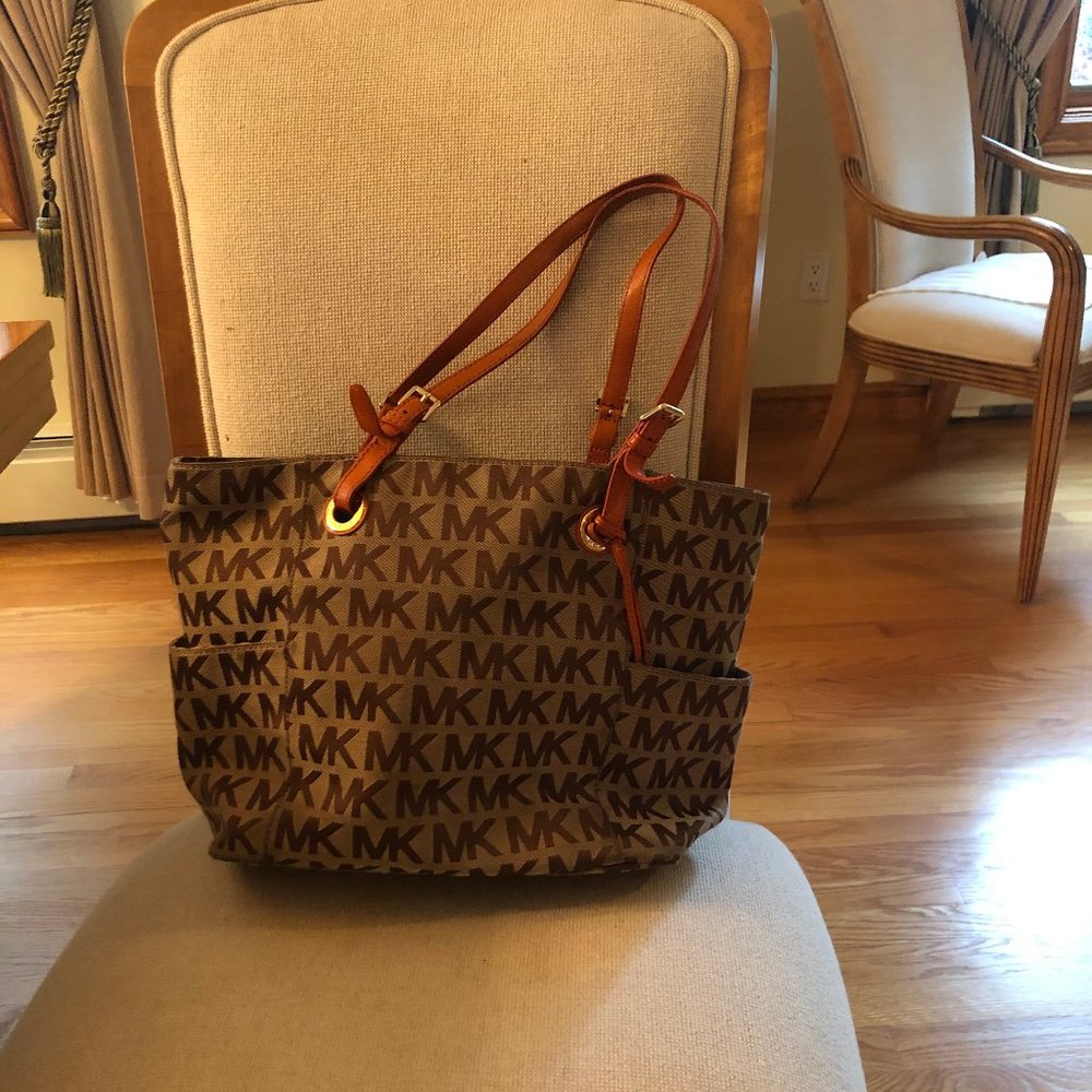 Signature Michael Kors Shoulder Purse